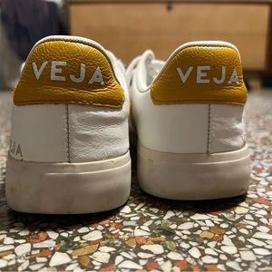 VEJA size 8 white and yellow leather sneakers